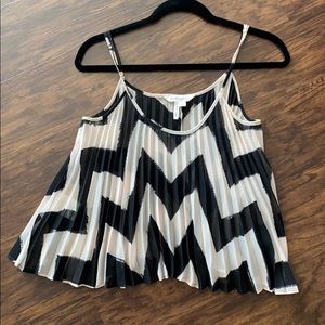 BCBG chevron top